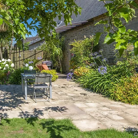 Holiday home Independant De Charme Avec Piscine Chauffee A - 6 Couchages, Proche Plages - Fr-1-349-188 *